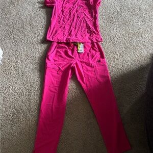 Figs Women's Pink Scrub Set